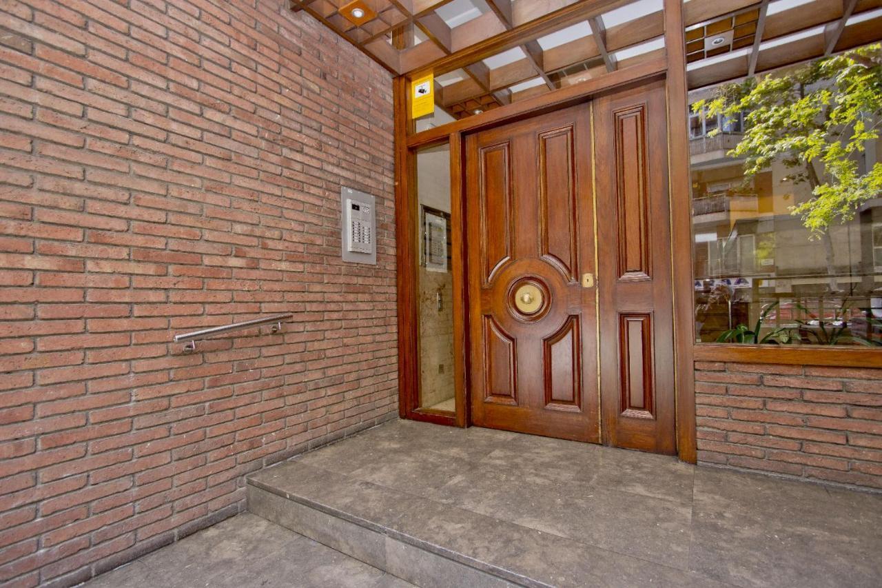Barcelona City Seven ภายนอก รูปภาพ