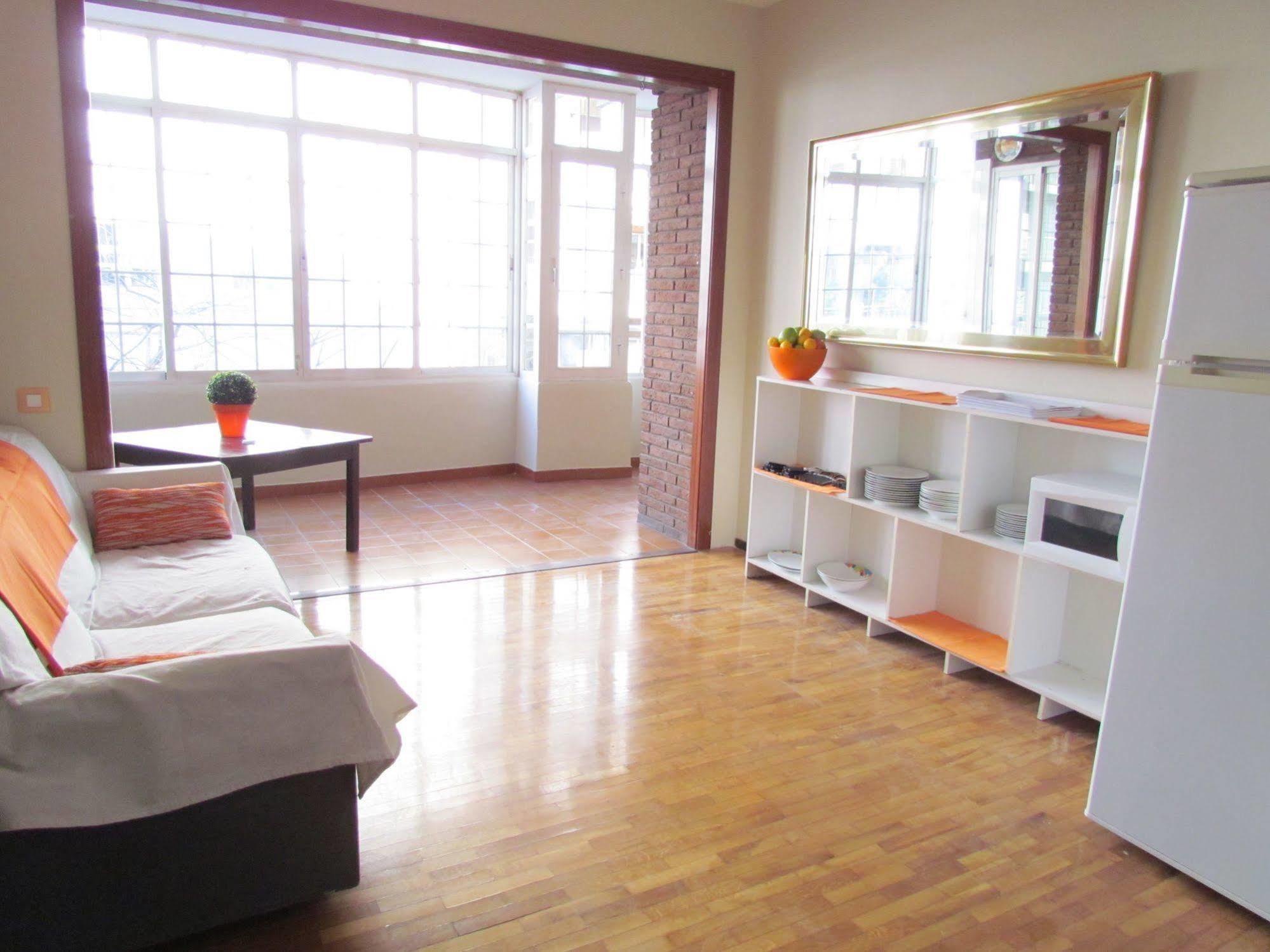 Barcelona City Seven ภายนอก รูปภาพ