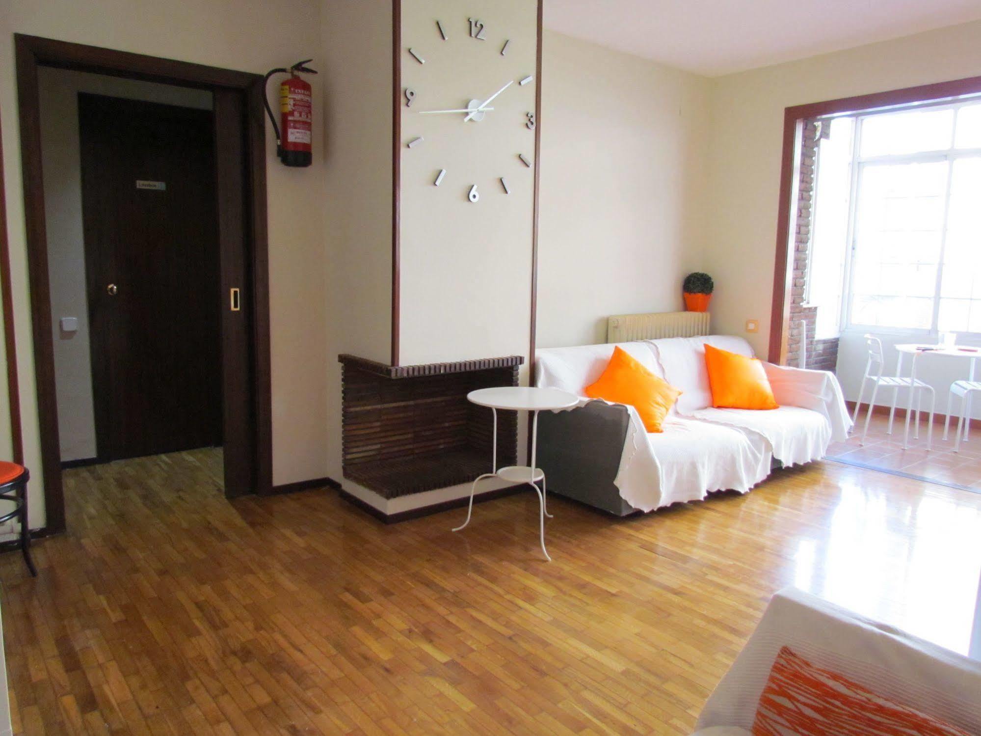 Barcelona City Seven ภายนอก รูปภาพ